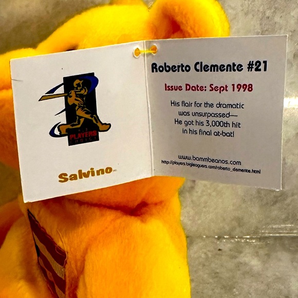 Roberto Clemente Pittsburgh Pirates Teddy Bear - Picture 9 of 11